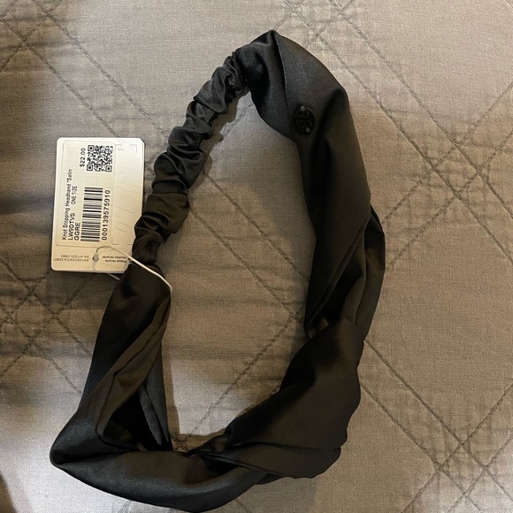 Lululemon headband - Picture 4 of 4